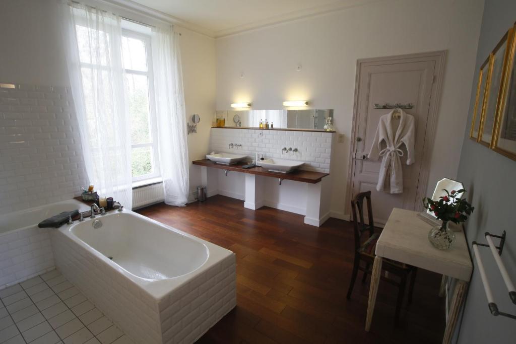 Chateau De Penfrat Gouesnach Ruang foto